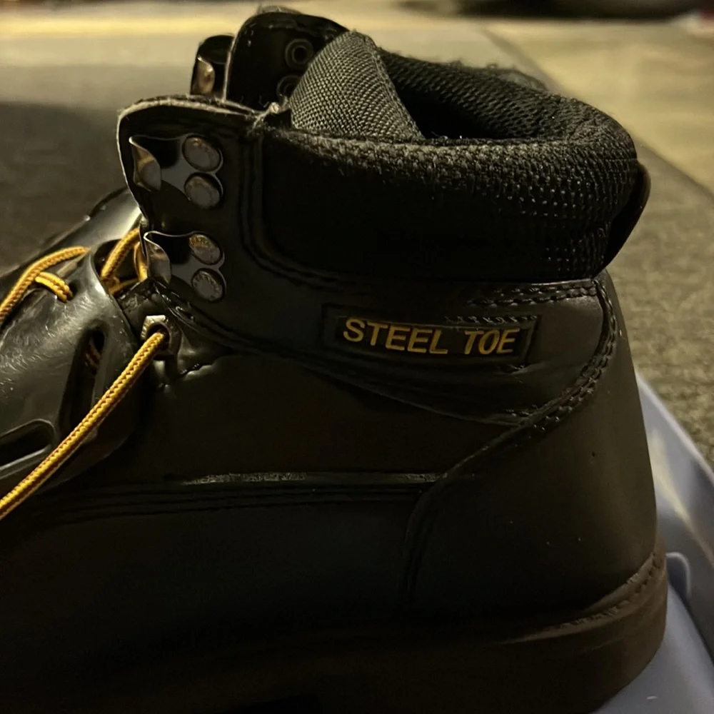 Used Brahma steel toe boots - Picture 11 of 13